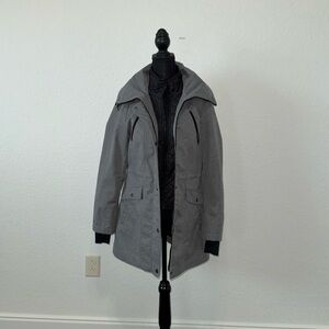 Liz Claiborne woman’s gray coat size medium